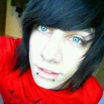 annette bermudez share emo guys with black hair and blue eyes photos