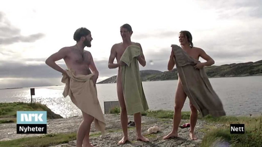 naked men in norway