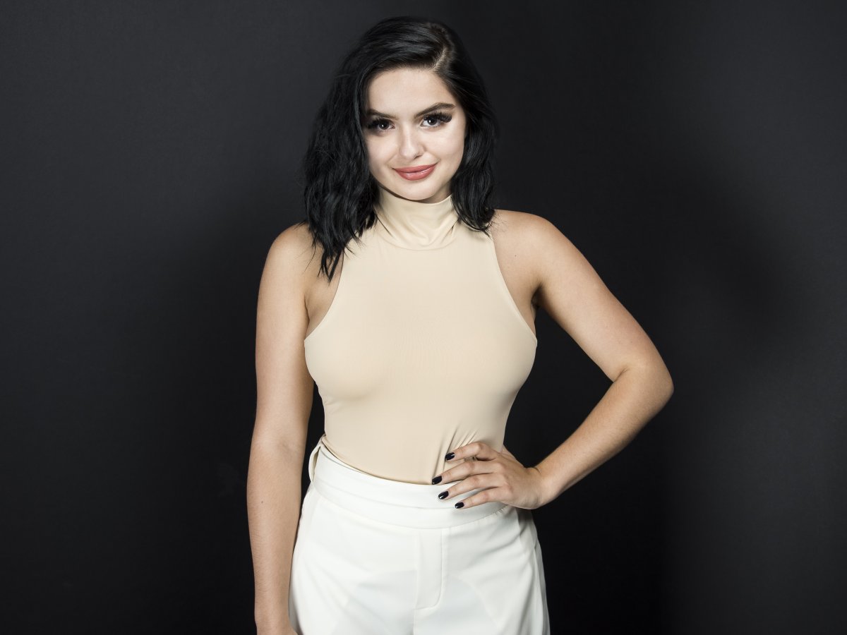 dale bartholomew recommends naked pictures of ariel winter pic