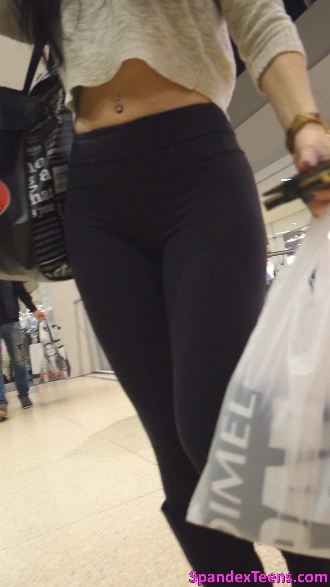 candid leggings porn