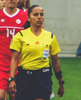 Tatiana Guzman Referee it up