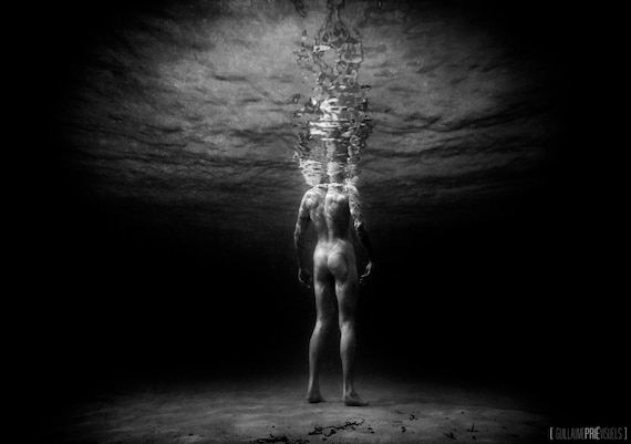 diane mulder recommends nude men underwater pic