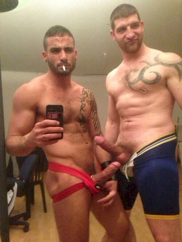 amateur naked males