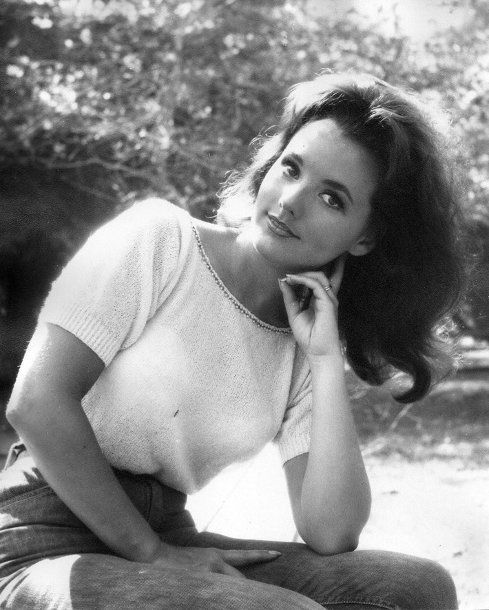 dawn wells nude photos