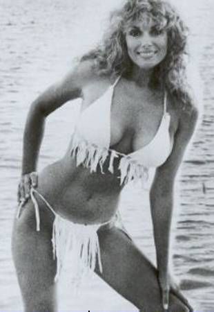 audrey larue recommends dian parkinson bikini pic