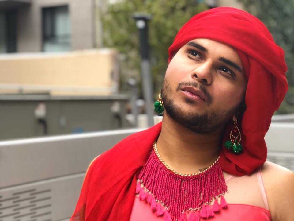 Pakistani Twinks daughter strapon