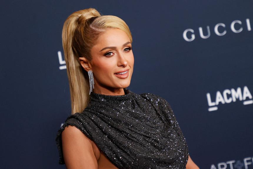 briana hagen recommends paris hilton nudr pic