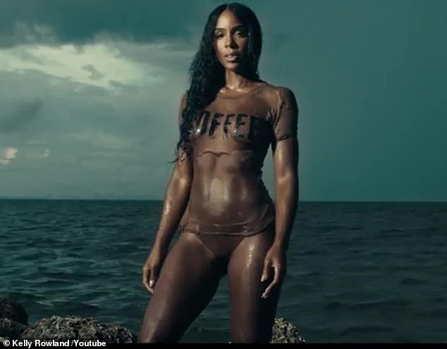 Kelly Rowland Nude rub clitoris