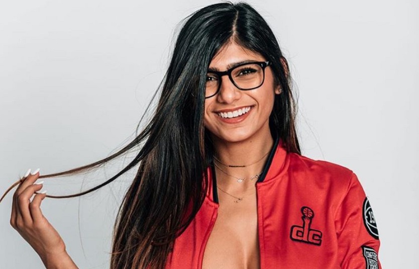 Best of Naked mia khalifa