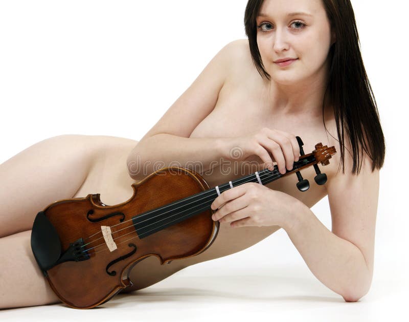 analiza aranas recommends nude violin playing pic