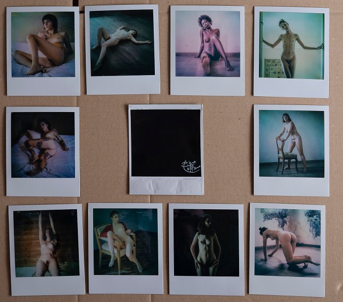 Polaroid Nude Photos fetish group