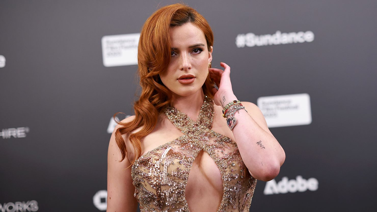 sexy pictures of bella thorne